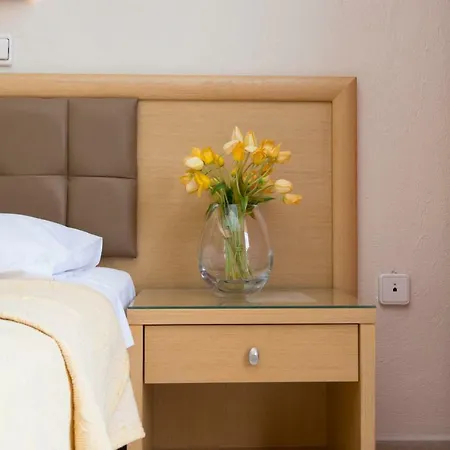 Natassa Отель 2*